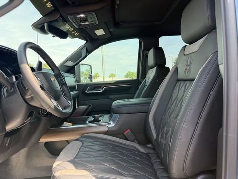 New 2026 Chevrolet Silverado 3500 High Country w/ High Country Premium Package AWD/4WD image 21