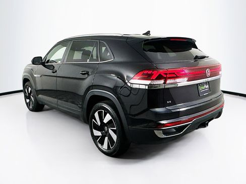 Used 2025 Volkswagen Atlas Cross Sport SE image 5