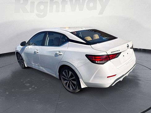 Used 2020 Nissan Sentra SV w/ SV Premium Package FWD image 3