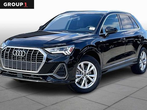Certified 2025 Audi Q3 2.0T Premium w/ Convenience Package image 1