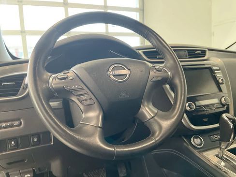 Used 2023 Nissan Murano SV image 14