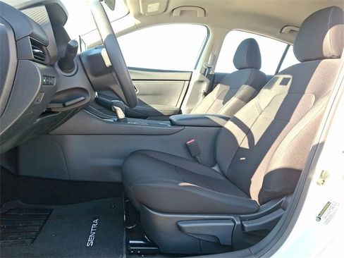Used 2025 Nissan Sentra S image 13