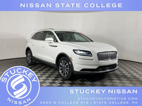Used 2021 Lincoln Nautilus Standard image 1
