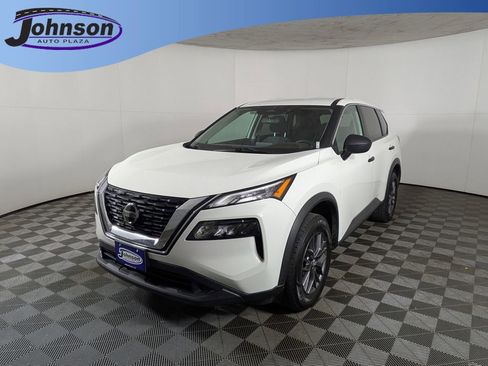 Used 2021 Nissan Rogue S image 1