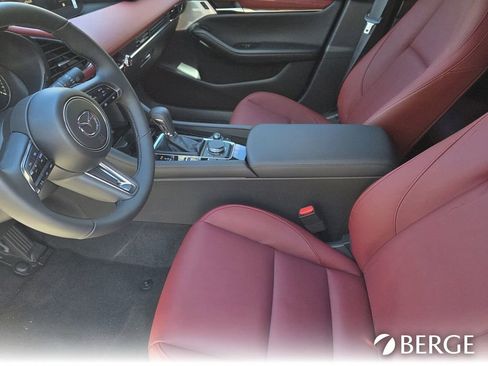 New 2026 MAZDA MAZDA3 Hatchback w/Premium Plus Pkg AWD/4WD image 13