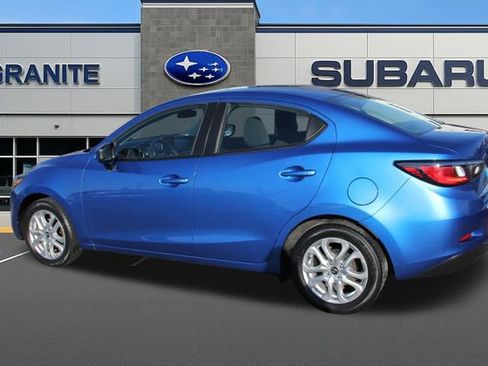 Used 2018 Toyota Yaris iA image 10