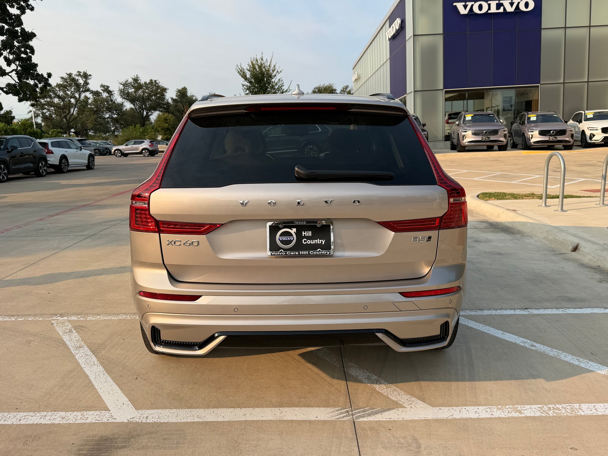 Certified 2024 Volvo XC60 B5 Ultimate AWD/4WD image 5