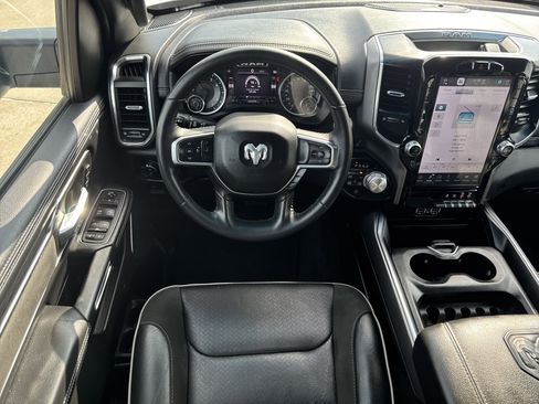 Used 2024 RAM 1500 Laramie image 14