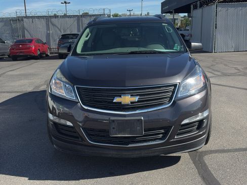 Used 2017 Chevrolet Traverse LS AWD/4WD image 2