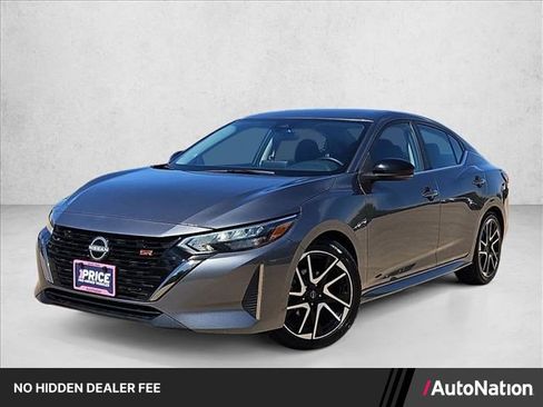 Used 2025 Nissan Sentra SR FWD image 1