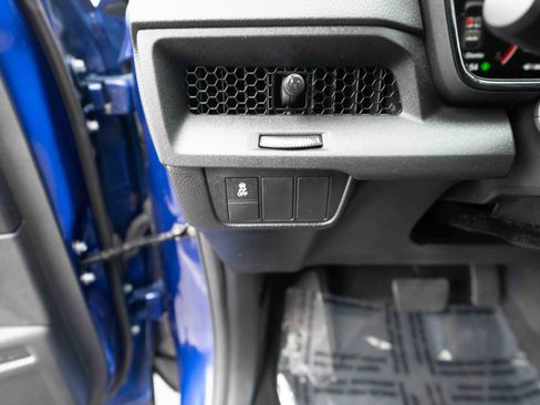 Used 2024 Honda CR-V EX image 11