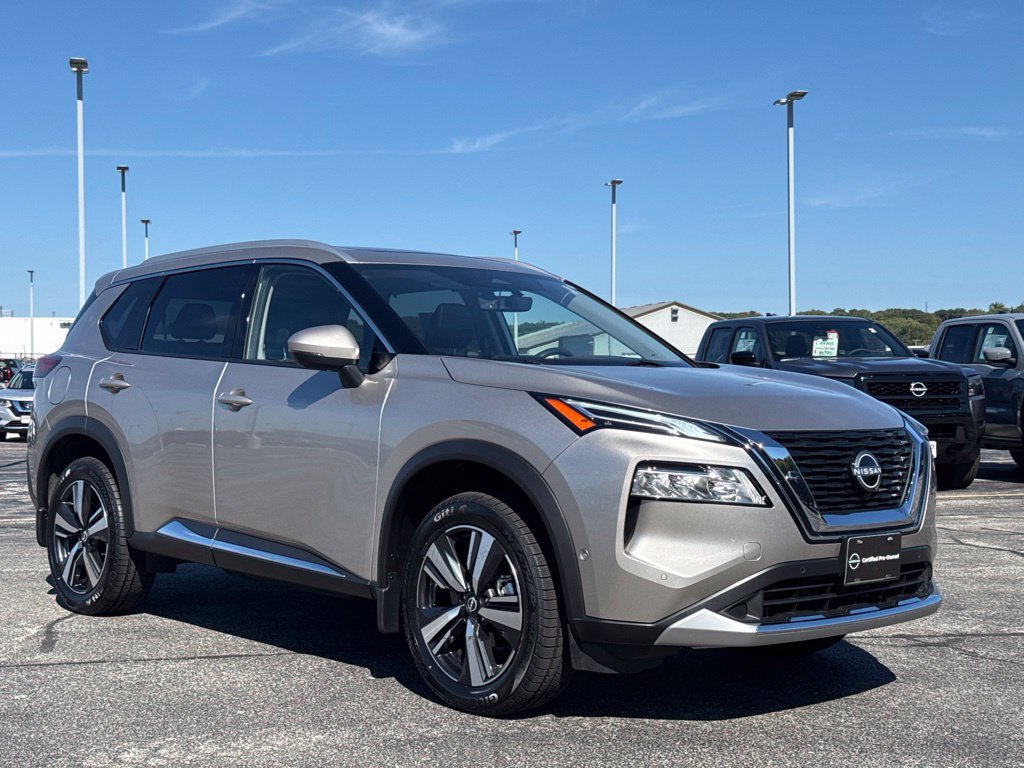 Certified 2023 Nissan Rogue Platinum w/ Platinum Premium Package AWD/4WD image 1
