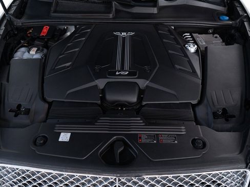 Certified 2021 Bentley Bentayga image 49