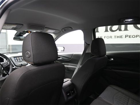 Used 2024 Chevrolet Equinox LT image 24