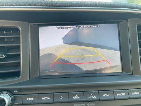 Used 2019 Hyundai Elantra Value Edition FWD image 11