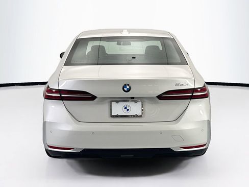 New 2026 BMW 530i RWD image 6