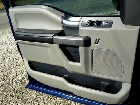 Used 2015 Ford F150 XLT w/ Equipment Group 302A Luxury image 25