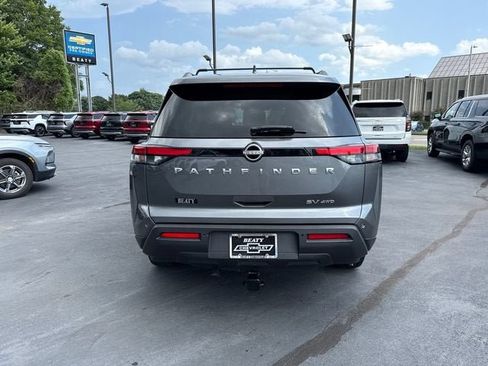 Used 2023 Nissan Pathfinder SV AWD/4WD image 4