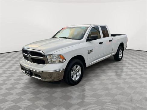 Used 2024 RAM 1500 Classic SLT image 3