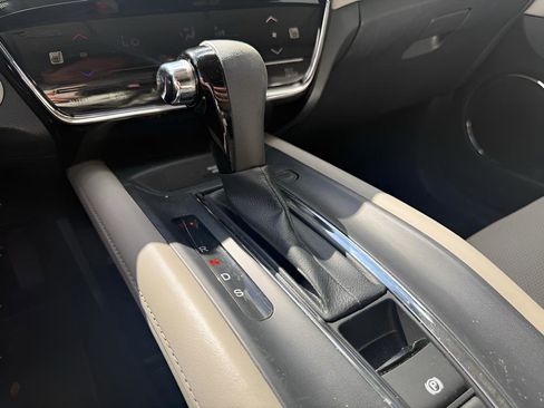 Used 2021 Honda HR-V EX-L image 28