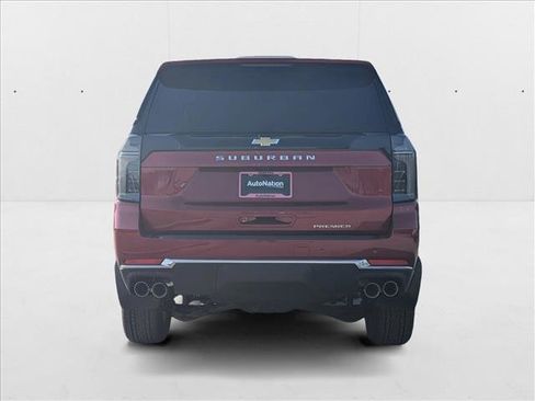 New 2025 Chevrolet Suburban Premier image 6