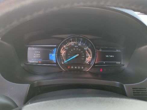 Used 2018 Ford Explorer XLT w/ Equipment Group 202A image 10