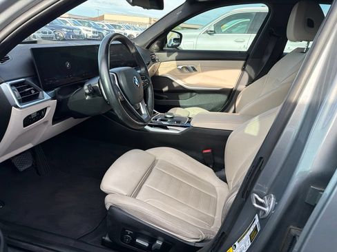 Used 2023 BMW 330i Sedan w/ Premium Package RWD image 6