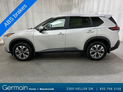 Used 2023 Nissan Rogue SV image 6
