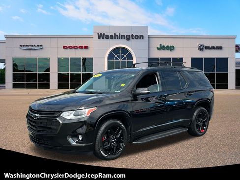 Used 2021 Chevrolet Traverse Premier w/ Redline Edition FWD image 1
