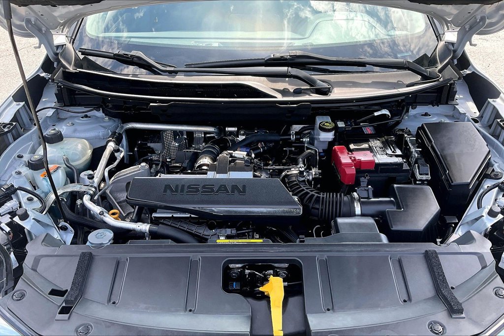 Used 2024 Nissan Rogue S AWD/4WD image 27