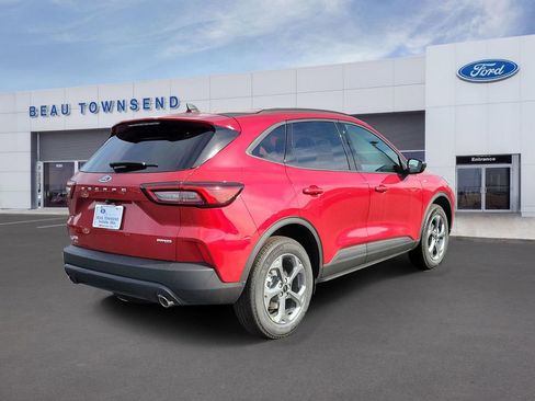 New 2026 Ford Escape ST-Line w/ Cold Weather Package image 4