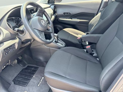 Used 2025 Nissan Kicks Play S FWD image 28