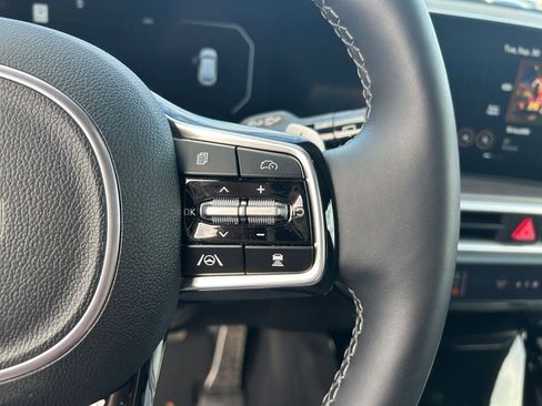 Used 2025 Kia Sorento SX Prestige image 18