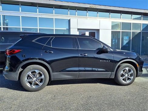 Used 2023 Chevrolet Blazer LT image 20