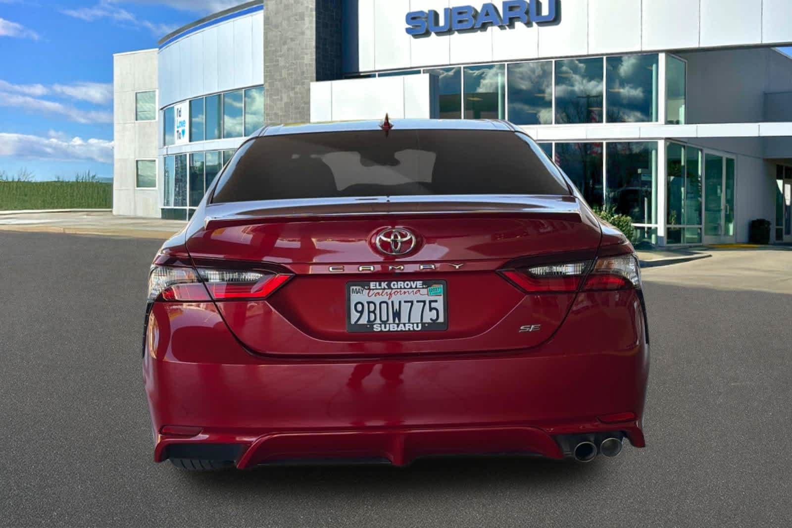 Used 2022 Toyota Camry SE FWD image 7