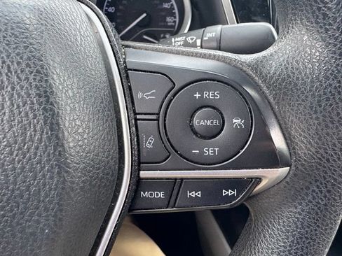 Used 2022 Toyota Camry LE w/ Convenience Package FWD image 20