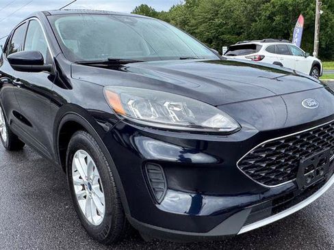 Used 2021 Ford Escape SE w/ Cold Weather Package FWD image 17
