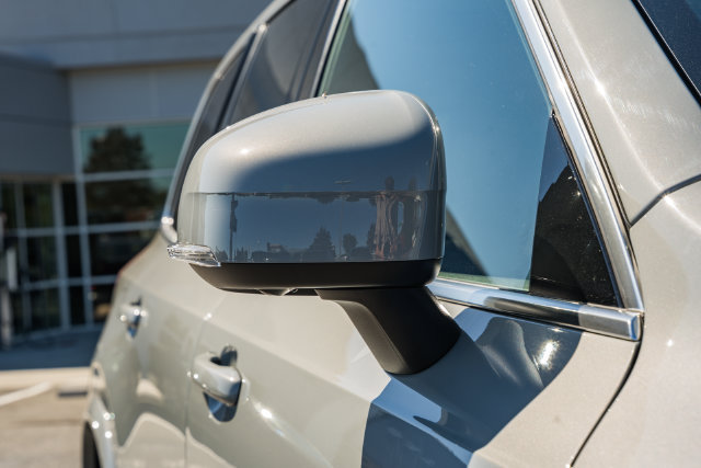 Used 2025 Volvo XC90 B6 Plus w/ Protection Package Premier AWD/4WD image 17