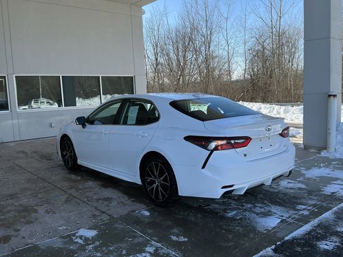 Certified 2024 Toyota Camry SE image 20