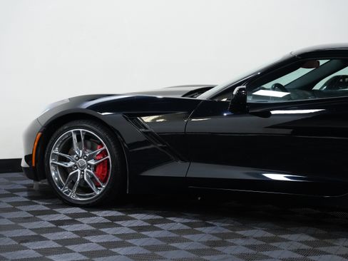 Used 2014 Chevrolet Corvette Stingray Coupe RWD image 18