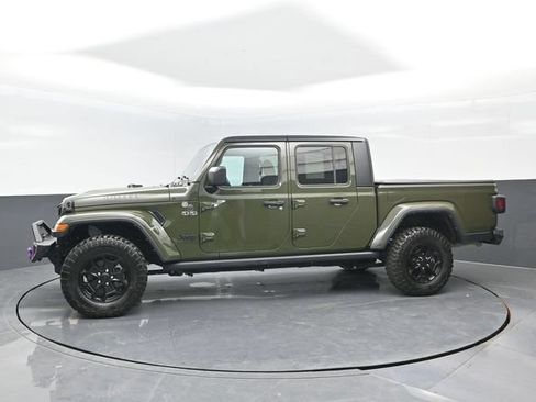 Used 2023 Jeep Gladiator Sport AWD/4WD image 4