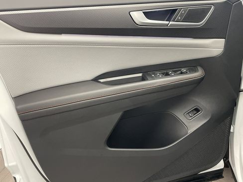 New 2026 Volkswagen Atlas Peak Edition image 10