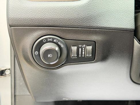 Used 2020 Jeep Compass High Altitude image 20