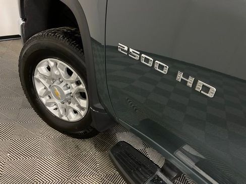 Used 2025 Chevrolet Silverado 2500 LTZ w/ LTZ Convenience Package image 42