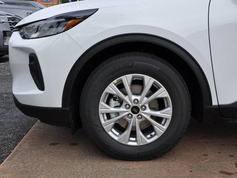 New 2026 Ford Escape Active image 9