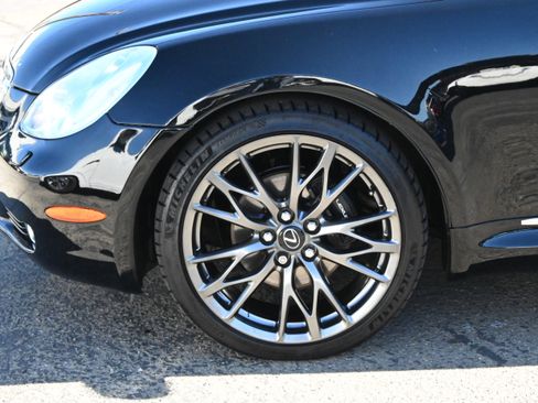 Used 2005 Lexus SC 430 Convertible image 28