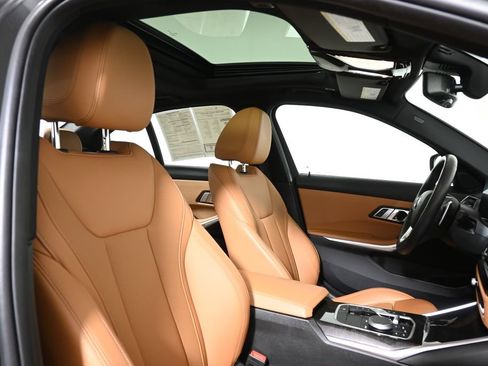 Certified 2023 BMW 330i xDrive Sedan w/ Premium Package AWD/4WD image 34