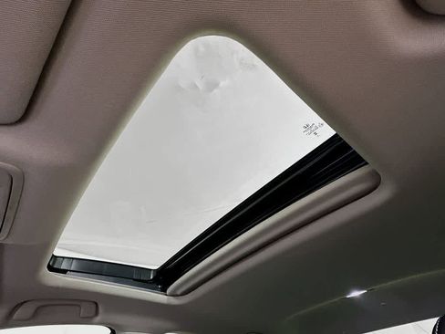 Used 2024 Honda Accord Touring image 30