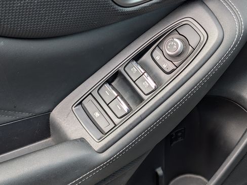Used 2019 Subaru Forester Limited AWD/4WD image 19