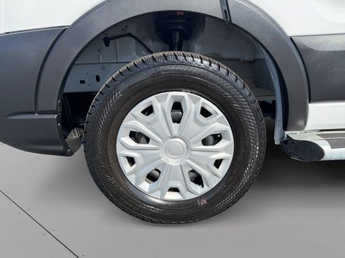 Used 2025 Ford Transit 250 Low Roof w/ Exterior Upgrade Package RWD image 9